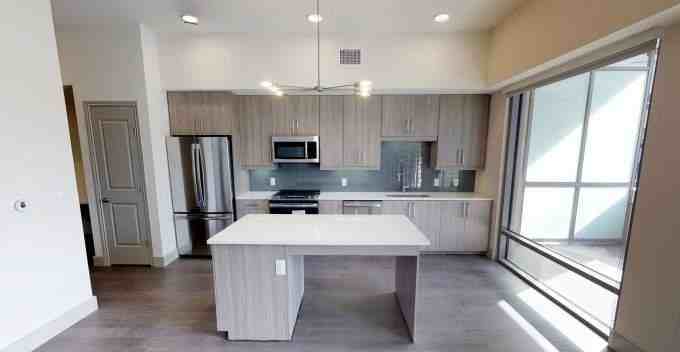 2402 Victory Ave - Photo 3 of 10