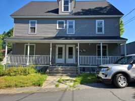 featured image of 147 Laurel St