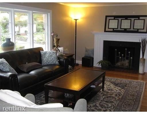 31 Windemere Rd - Photo 3 of 6