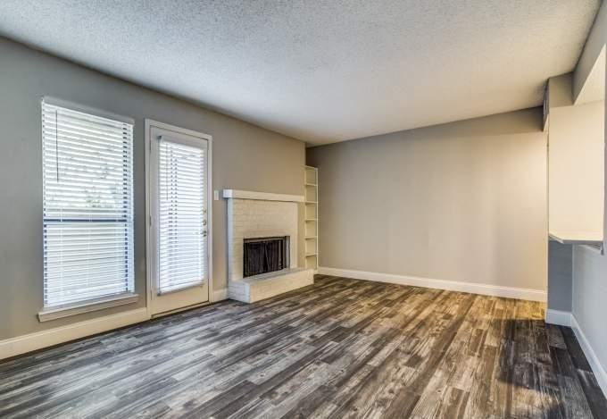 5132 River Valley Blvd - Photo 2 of 10