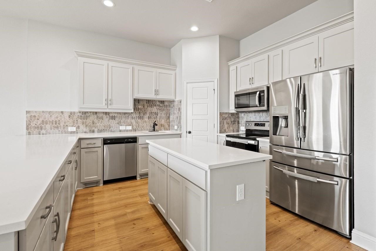 4104 Swinley Forest Dr - Photo 5 of 26