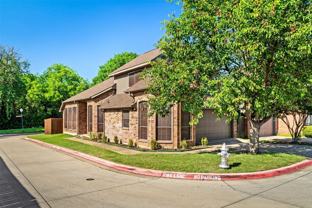 381 Arbor Ln - Photo 1 of 1