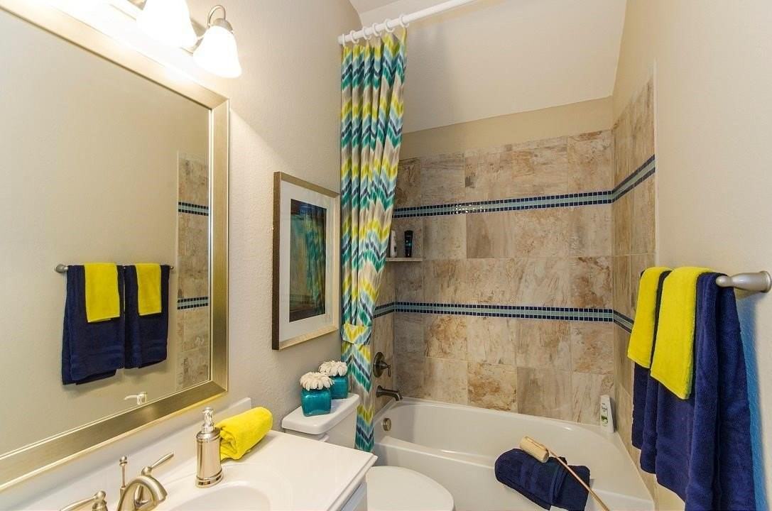 6105 Claridge Ln - Photo 3 of 22
