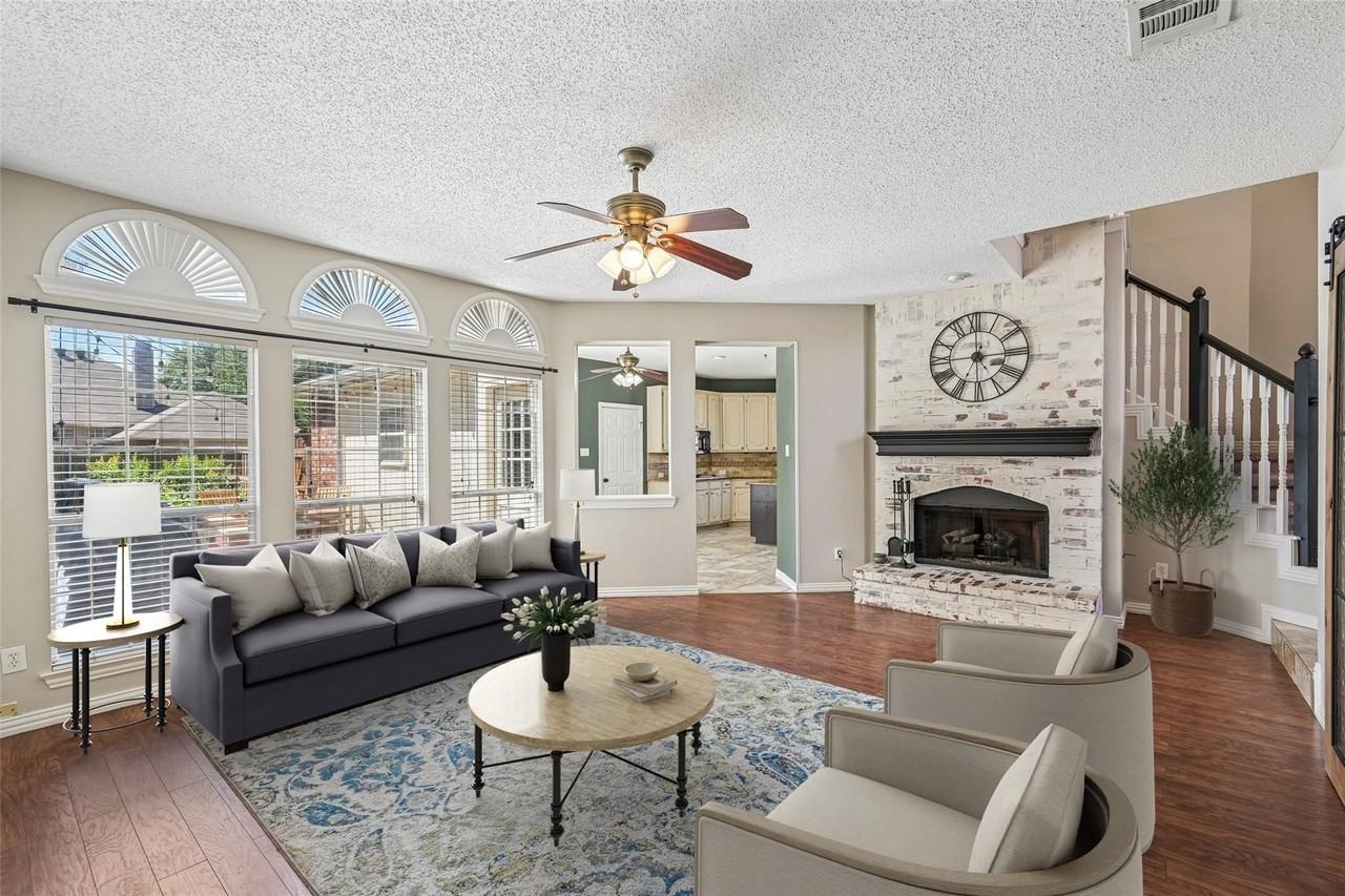 11405 Knoxville Ln - Photo 2 of 21