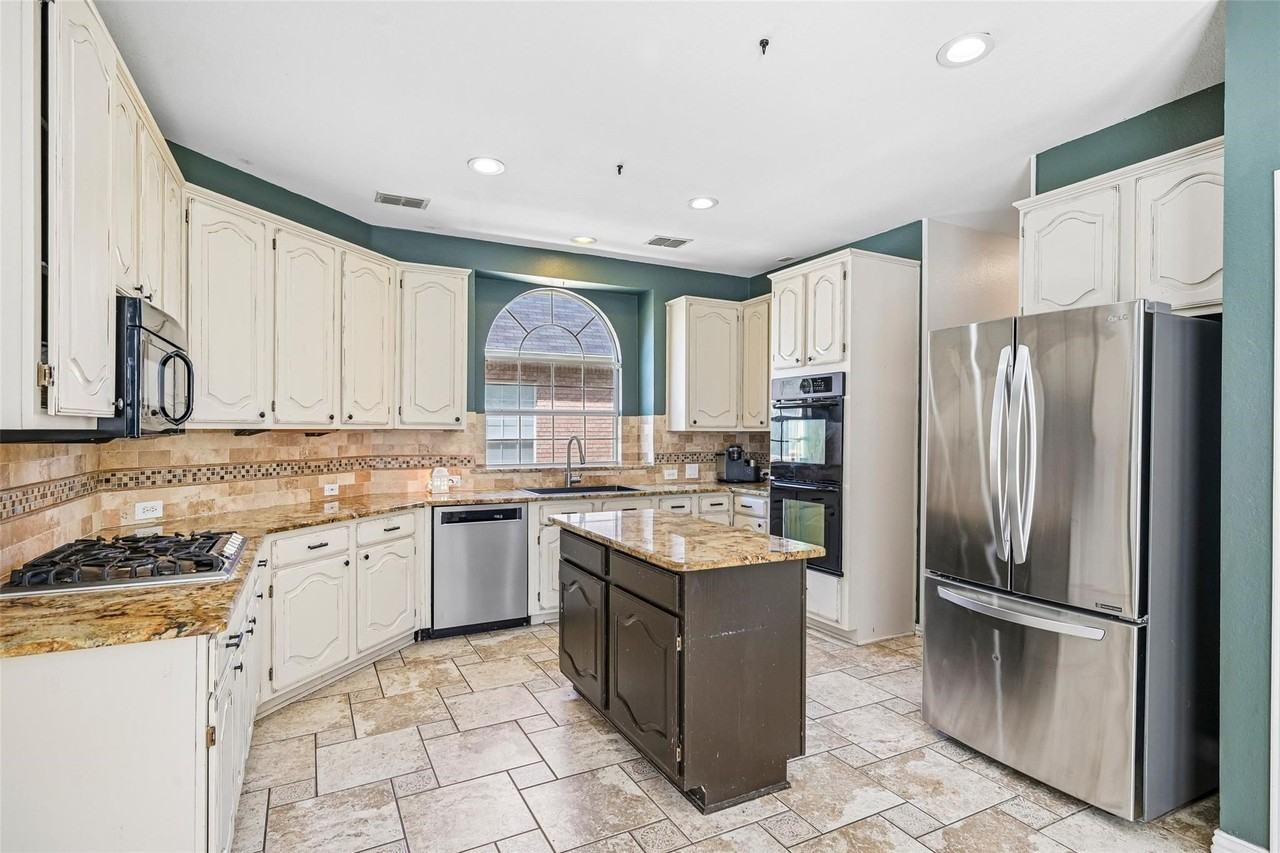 11405 Knoxville Ln - Photo 7 of 21