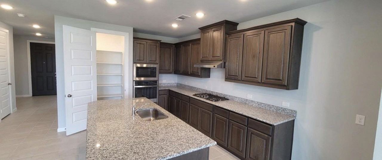 1701 Mcdougall Crk - Photo 4 of 25