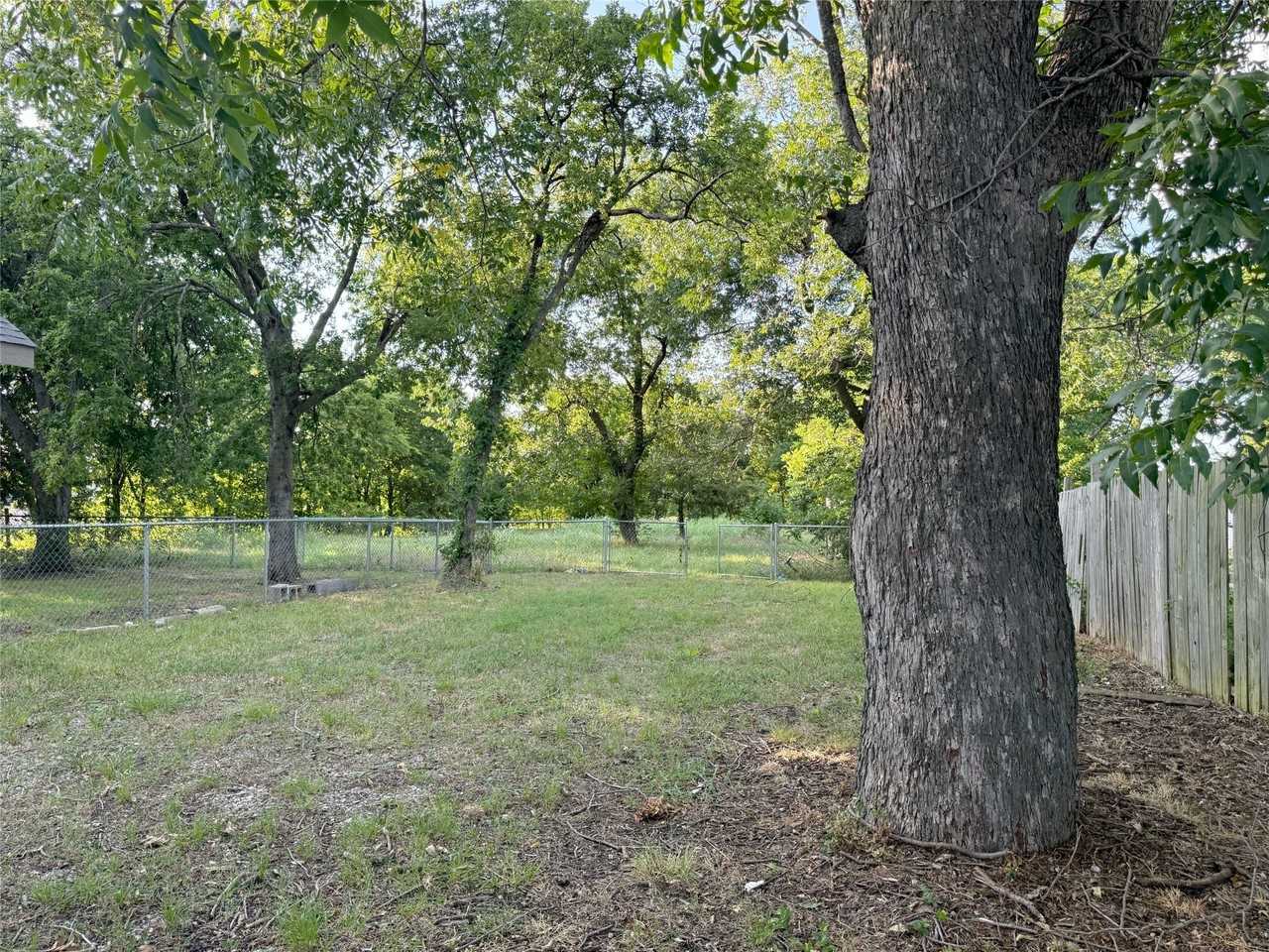 101 W Fm 6 - Photo 2 of 15