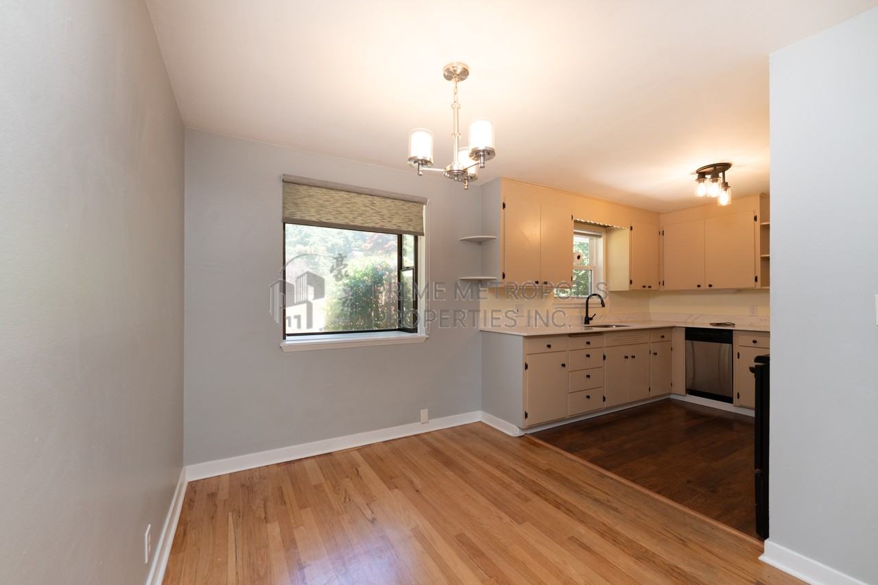 410 South 116th Street Seattle WA 98168 #1 - Photo 5 of 19