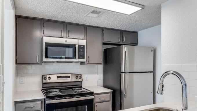 7506 Skillman St - Photo 2 of 5