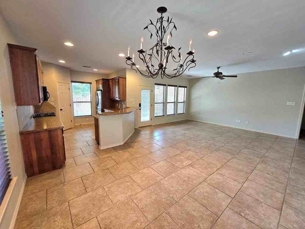 5511 Rio Grande Ave - Photo 7 of 35