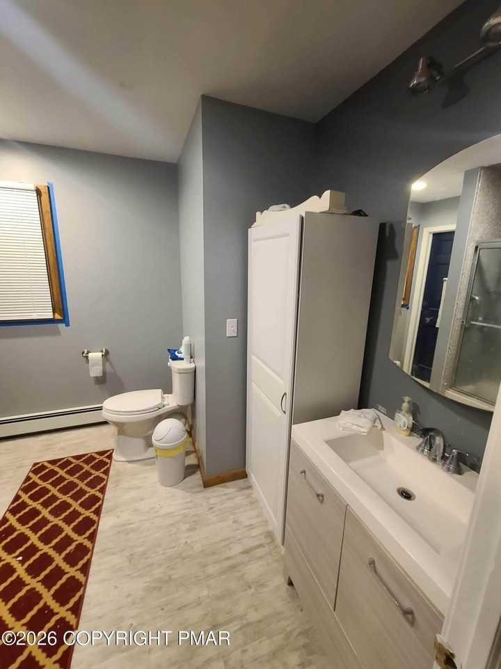 195 Stillwater Dr - Photo 4 of 10