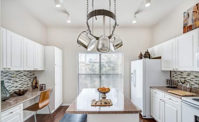 2355 N Field St - Photo 2 of 10