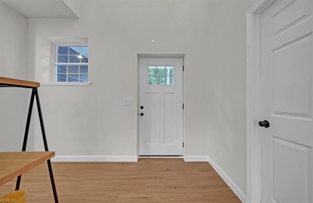 324 Bank St - Photo 7 of 47