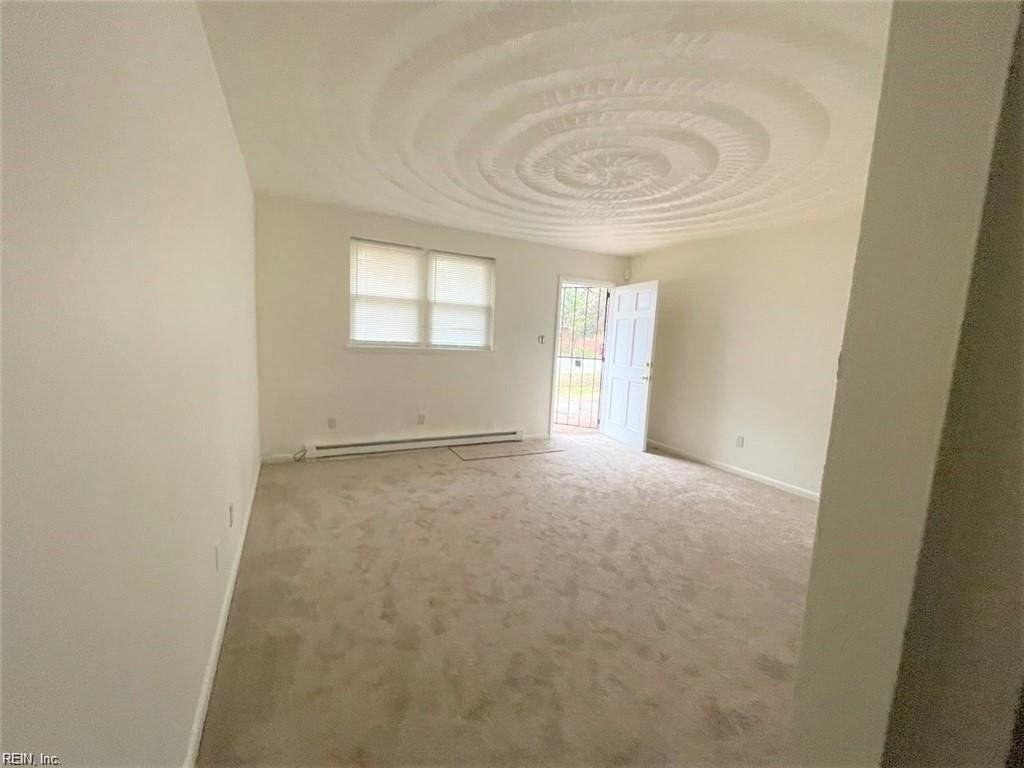 2018 Pond Ln - Photo 2 of 10
