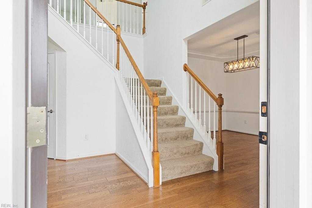 721 Tyler Way - Photo 5 of 45