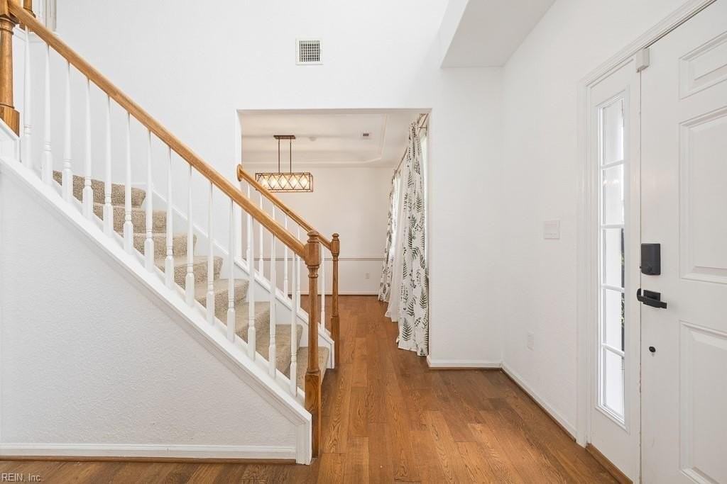 721 Tyler Way - Photo 6 of 45