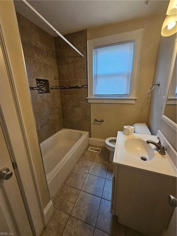 2615 Somme Ave - Photo 5 of 9
