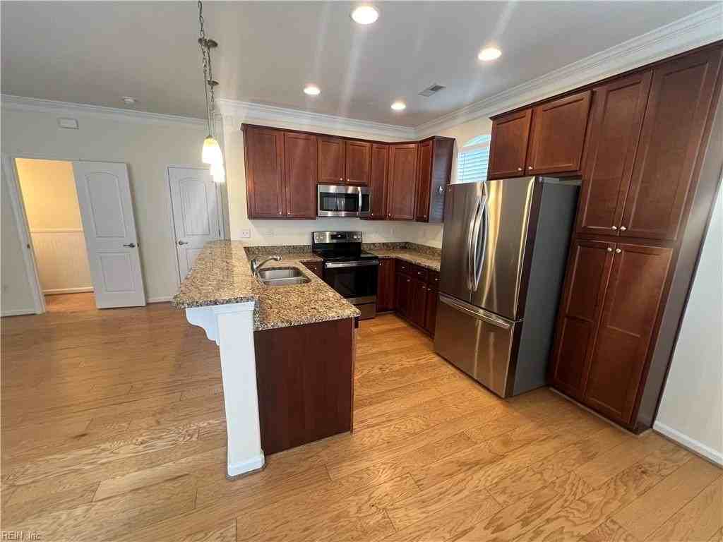 5501 Curtis Breathwaite Ln - Photo 2 of 25