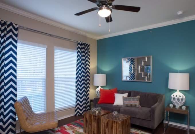 17849 Coit Rd - Photo 2 of 10