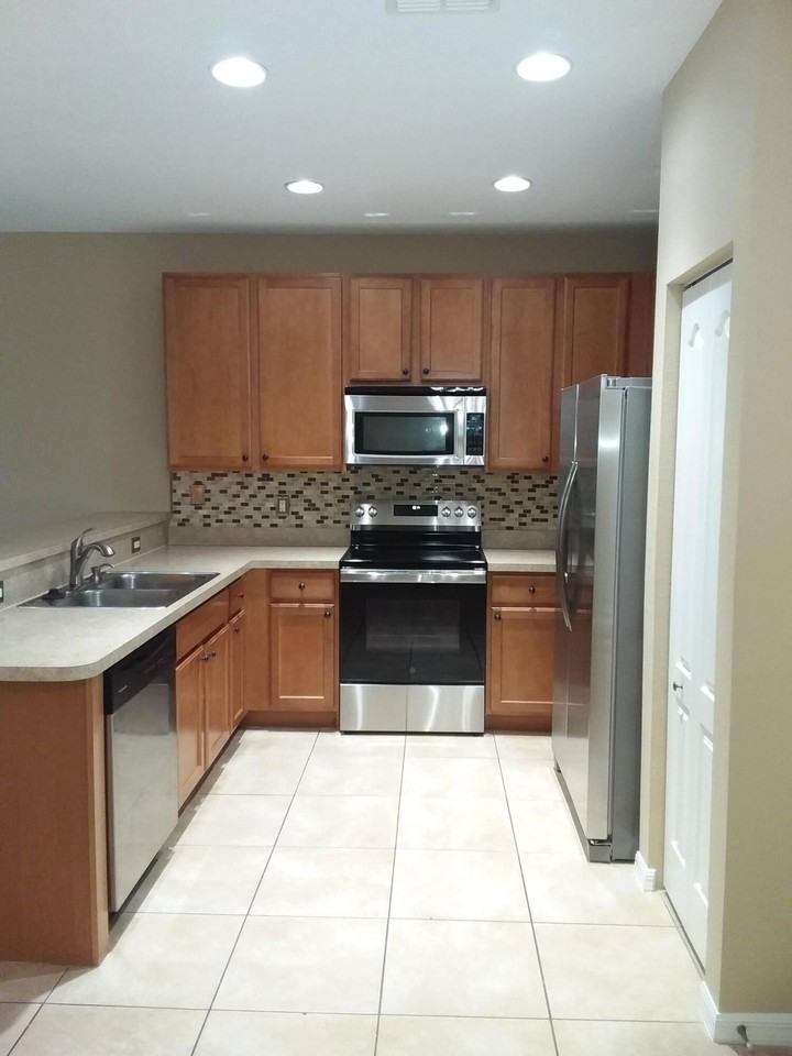 2410 Se Union Park Dr - Photo 6 of 33