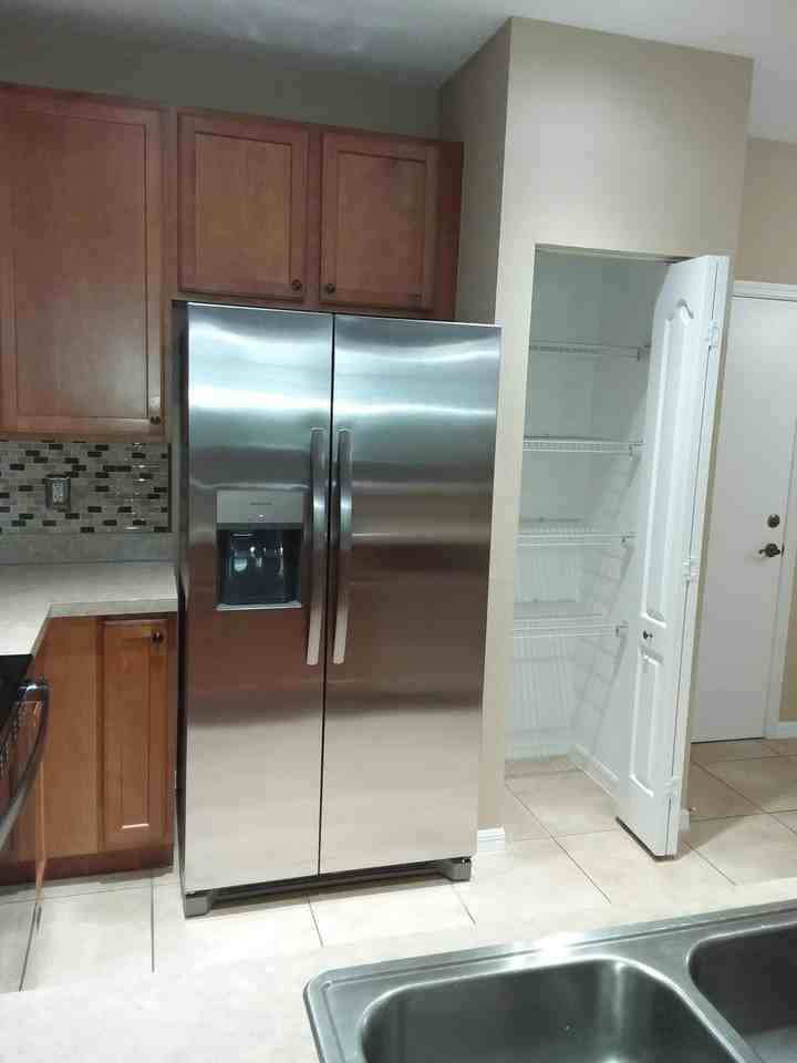 2410 Se Union Park Dr - Photo 7 of 33