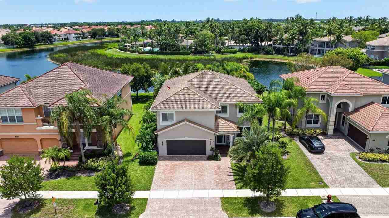 8890 Cobblestone Point Cir - Photo 3 of 50
