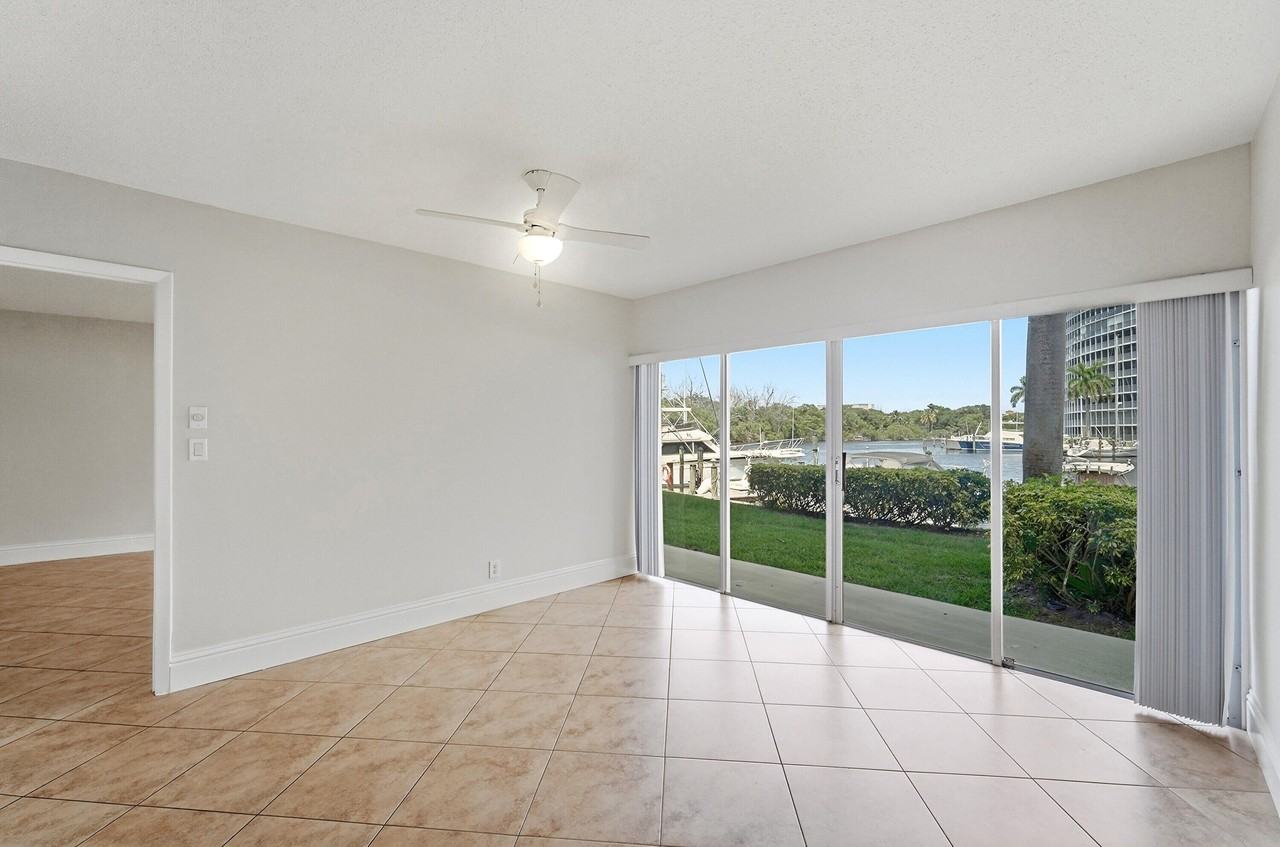 1427 E Hillsboro Blvd #123 - Photo 3 of 32
