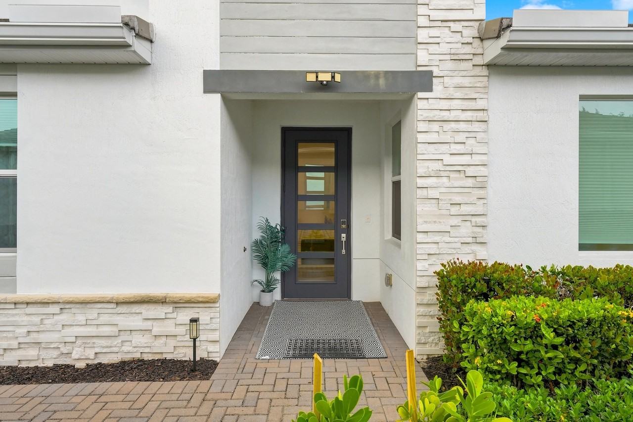 11639 Sw Viridian Blvd - Photo 4 of 50