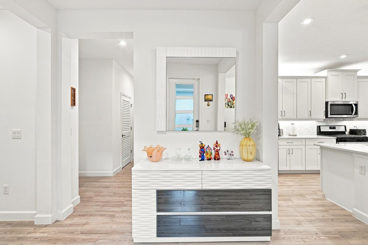 11639 Sw Viridian Blvd - Photo 6 of 50
