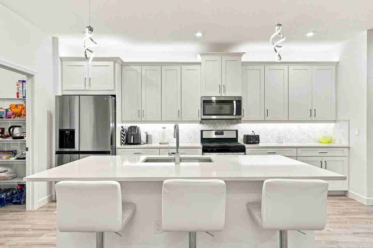 11639 Sw Viridian Blvd - Photo 7 of 50