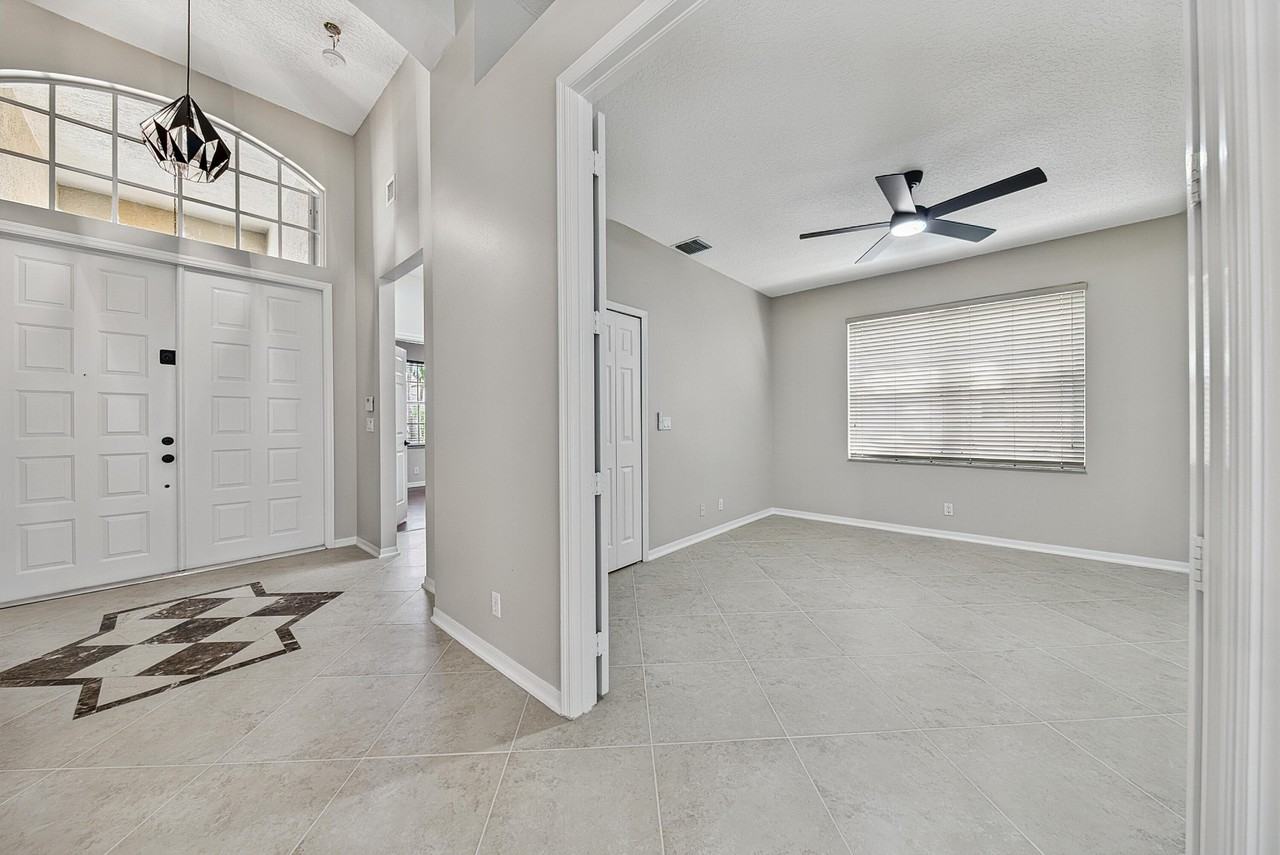 12325 Cascades Pointe Dr - Photo 5 of 50