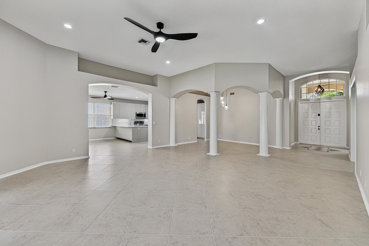 12325 Cascades Pointe Dr - Photo 6 of 50