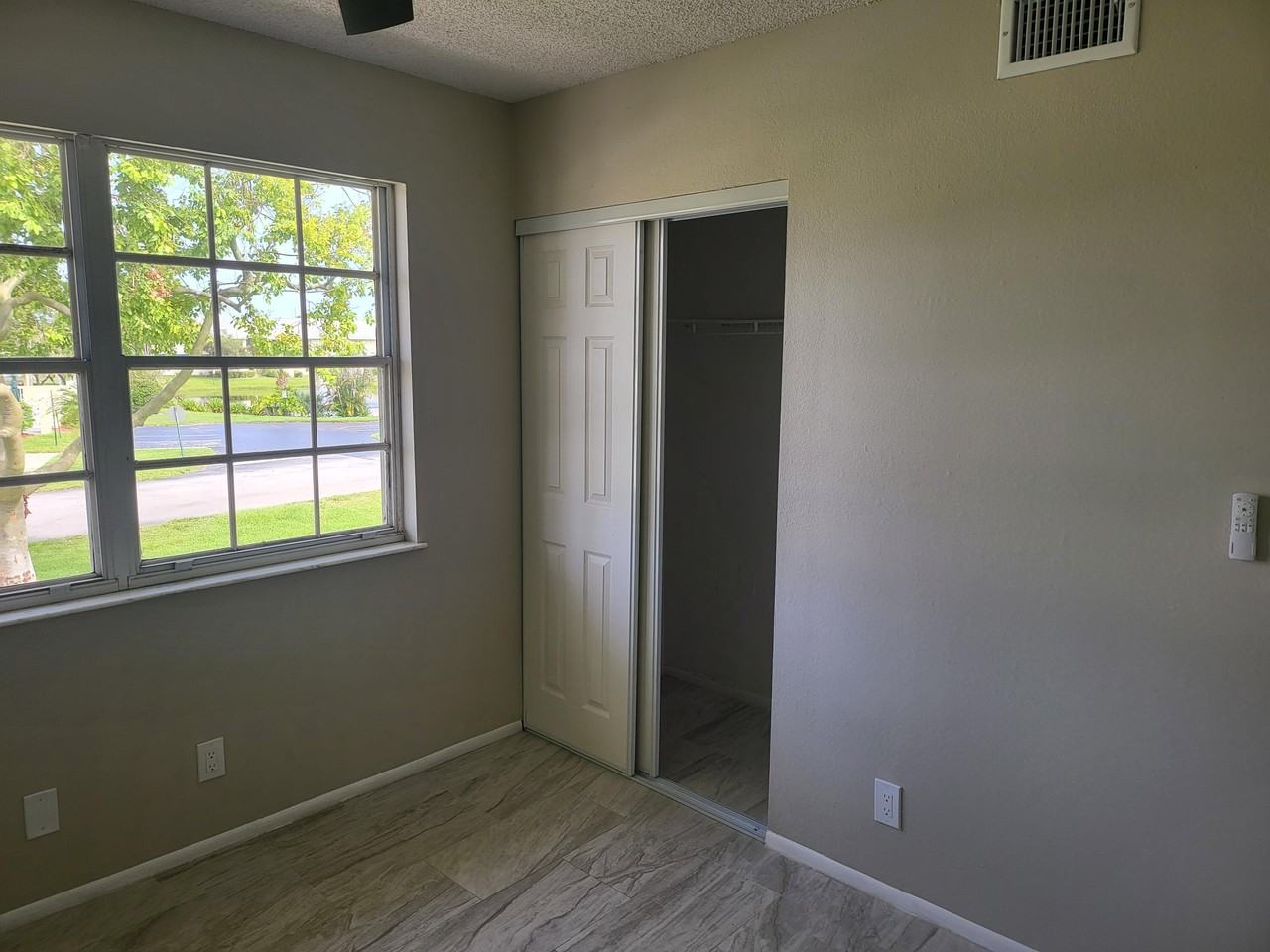 1562 Se Royal Green Cir #201 - Photo 4 of 16