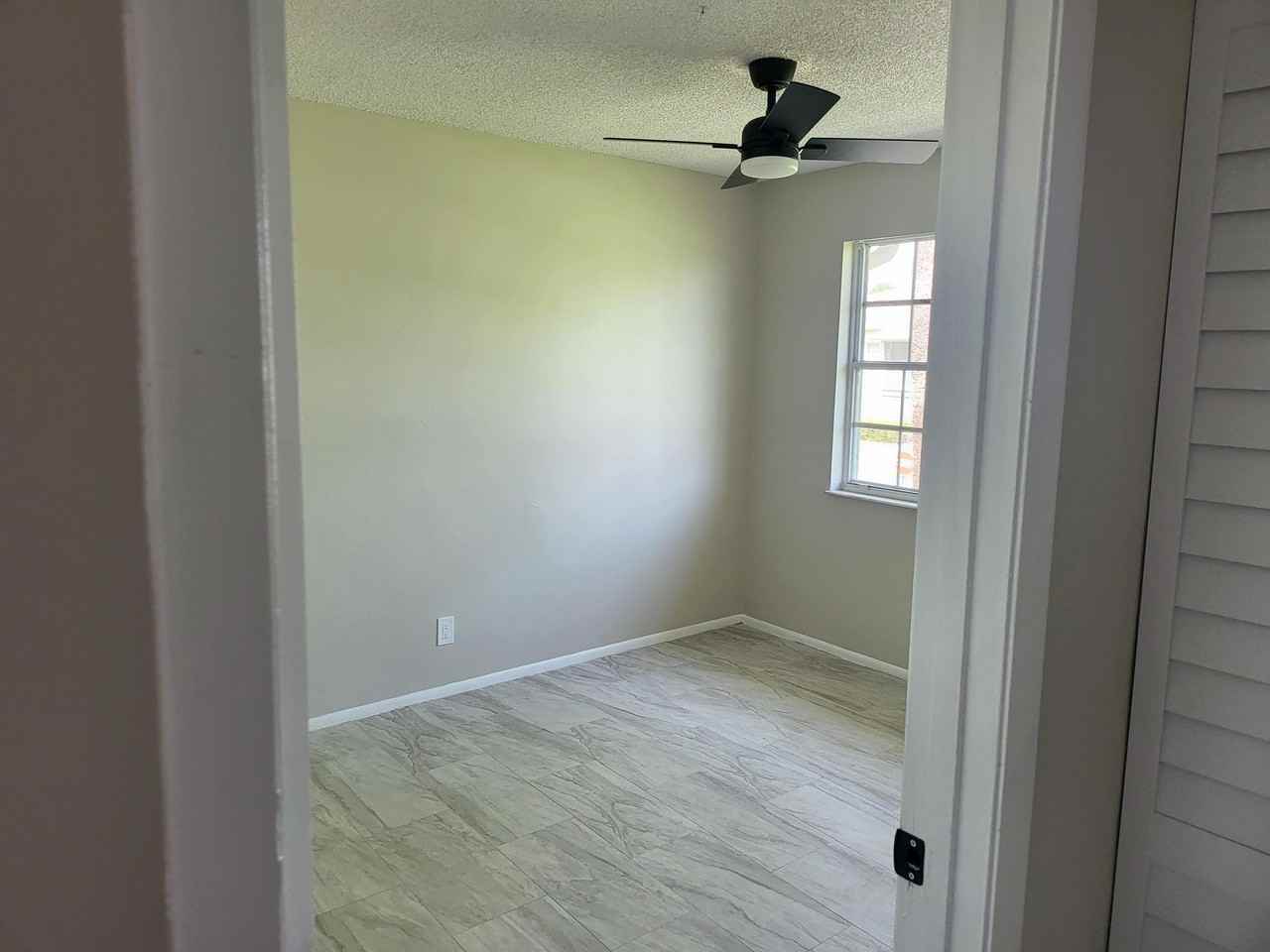 1562 Se Royal Green Cir #201 - Photo 5 of 16