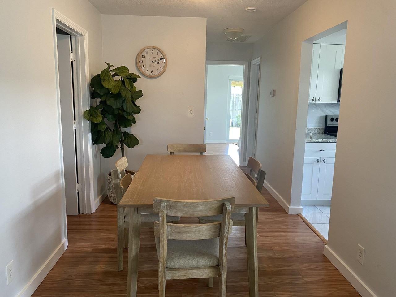 441 Se 1st Ave #2 - Photo 5 of 17