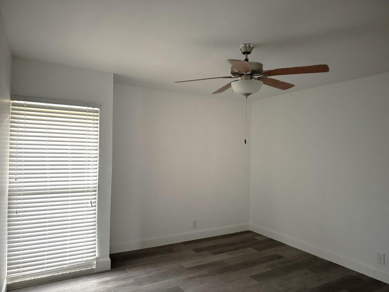 855 Nw 80th Way #6 - Photo 2 of 10