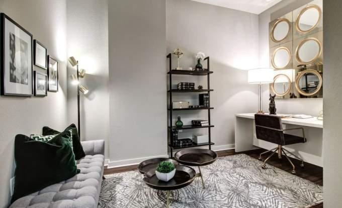 2377 N Houston St - Photo 2 of 10