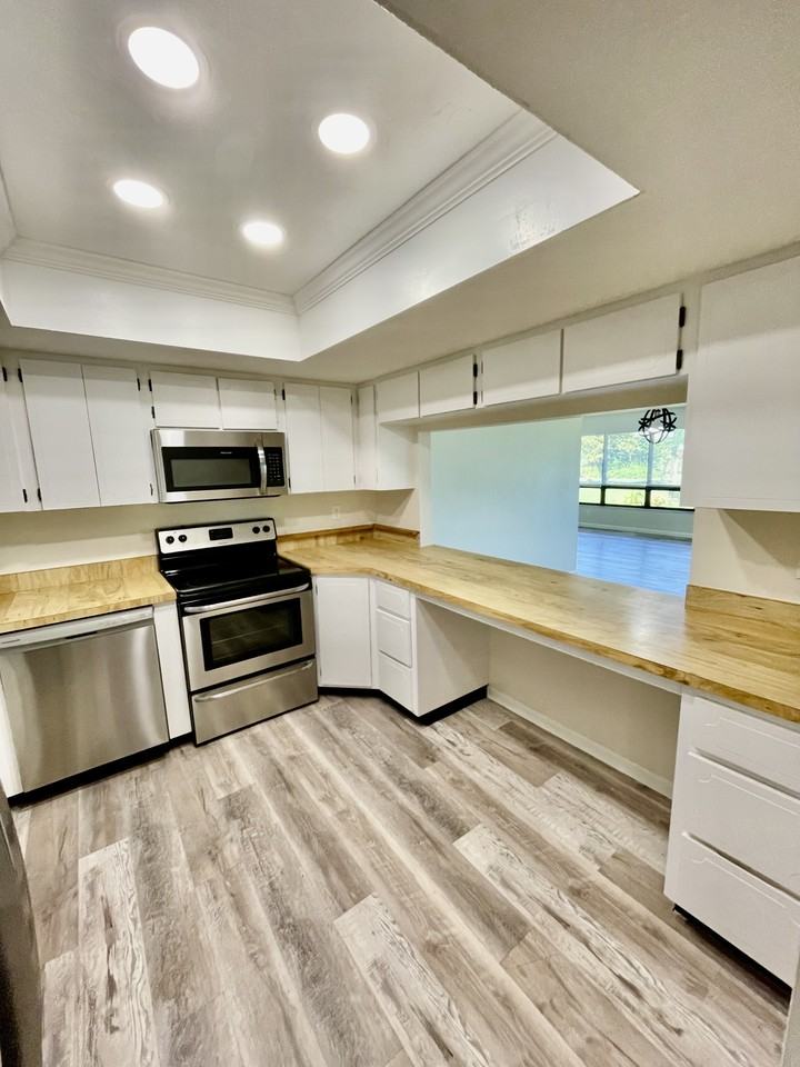 12498 Riverside Dr #205 - Photo 3 of 22