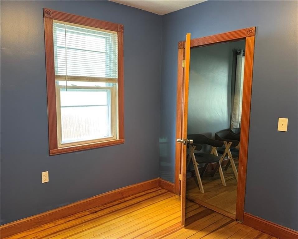 177 S Bend St #1stFL - Photo 3 of 7