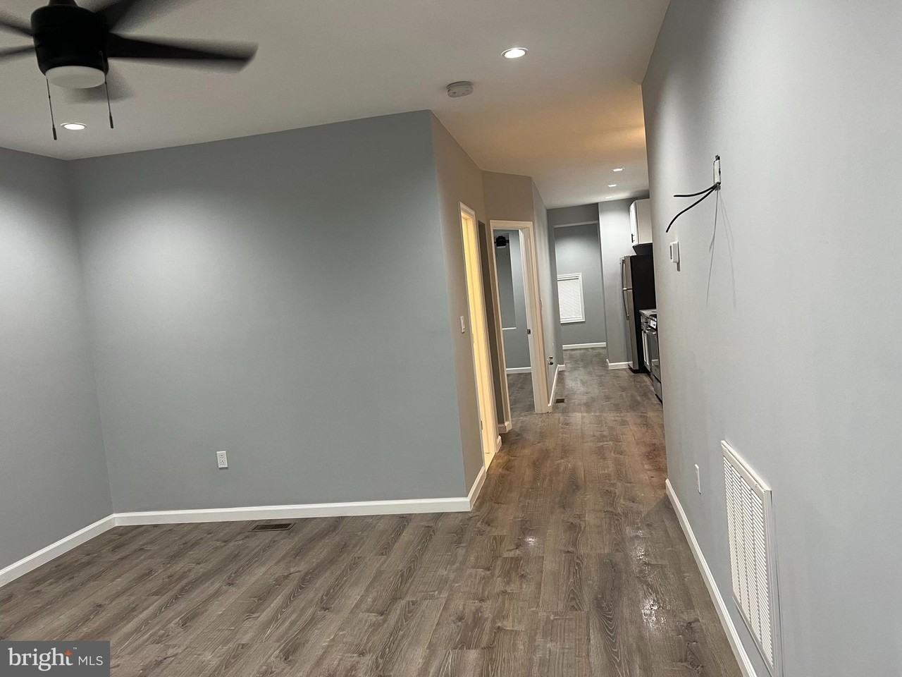 208 21st St Ne #1 - Photo 5 of 15