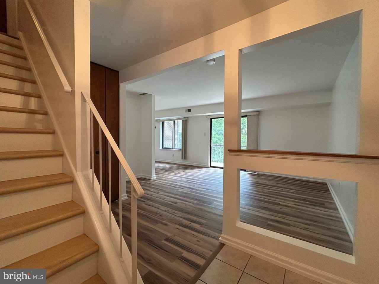 4928 W Brigantine Ct - Photo 5 of 26