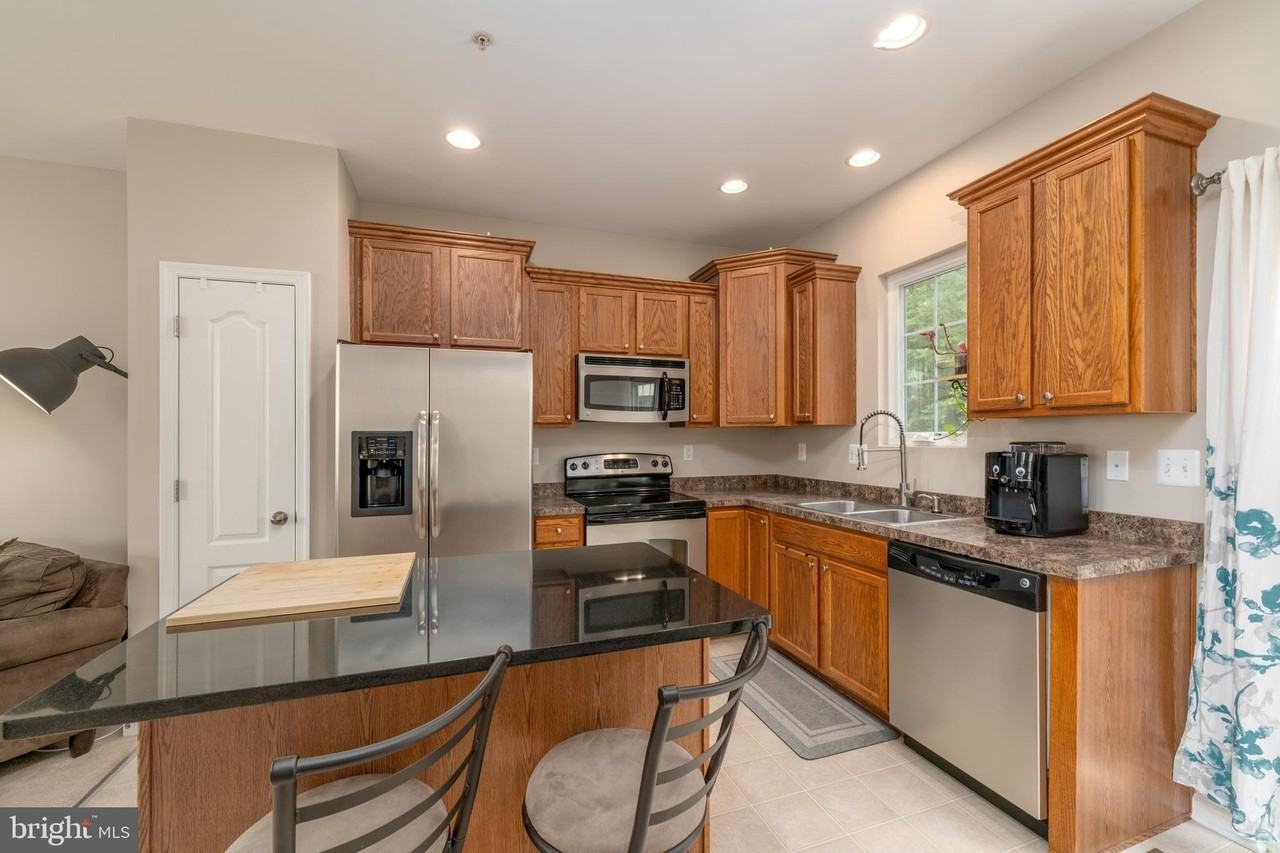 7716 Timbercross Ln - Photo 6 of 22