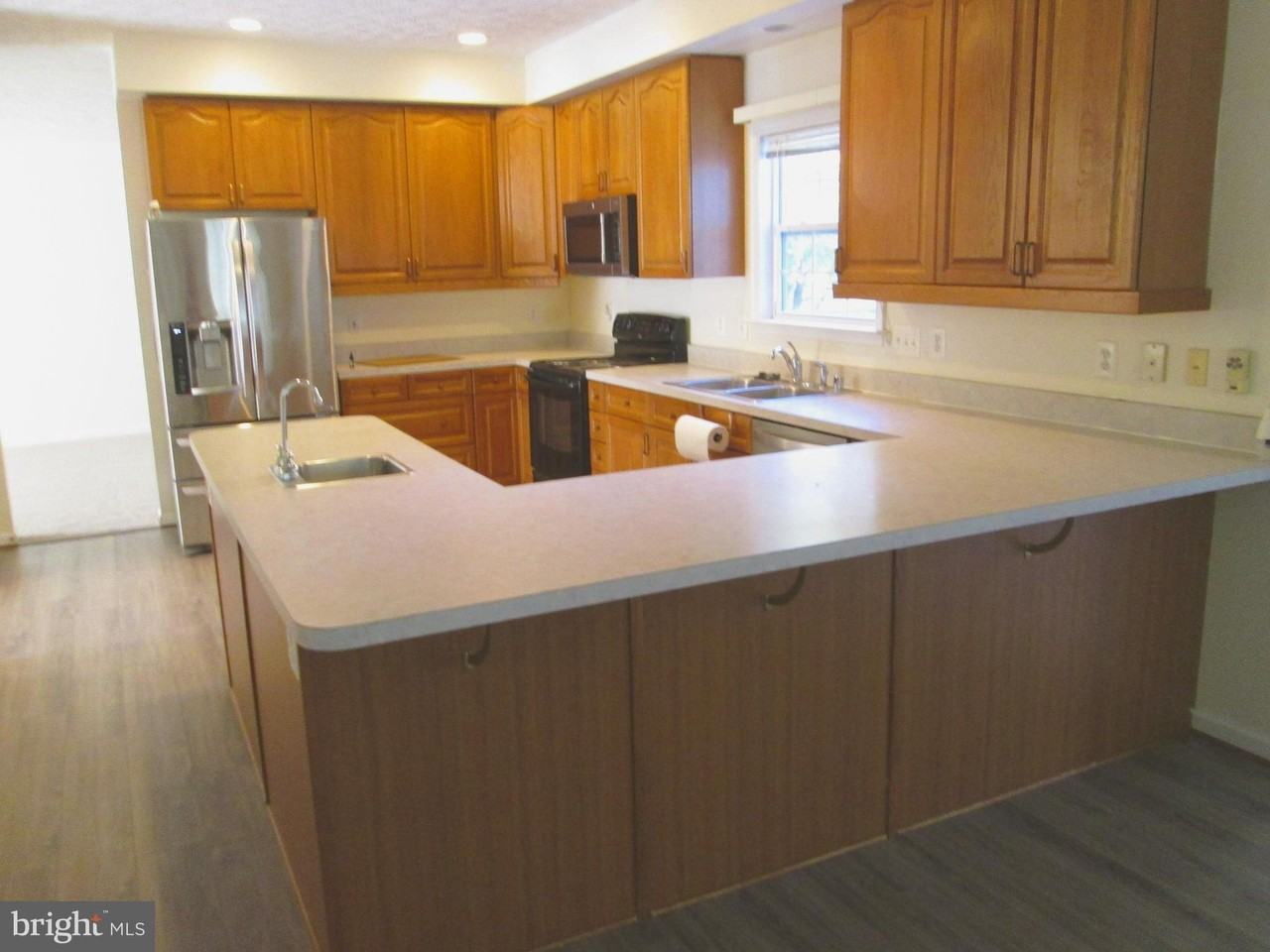 1300 Treasure Dr - Photo 7 of 34