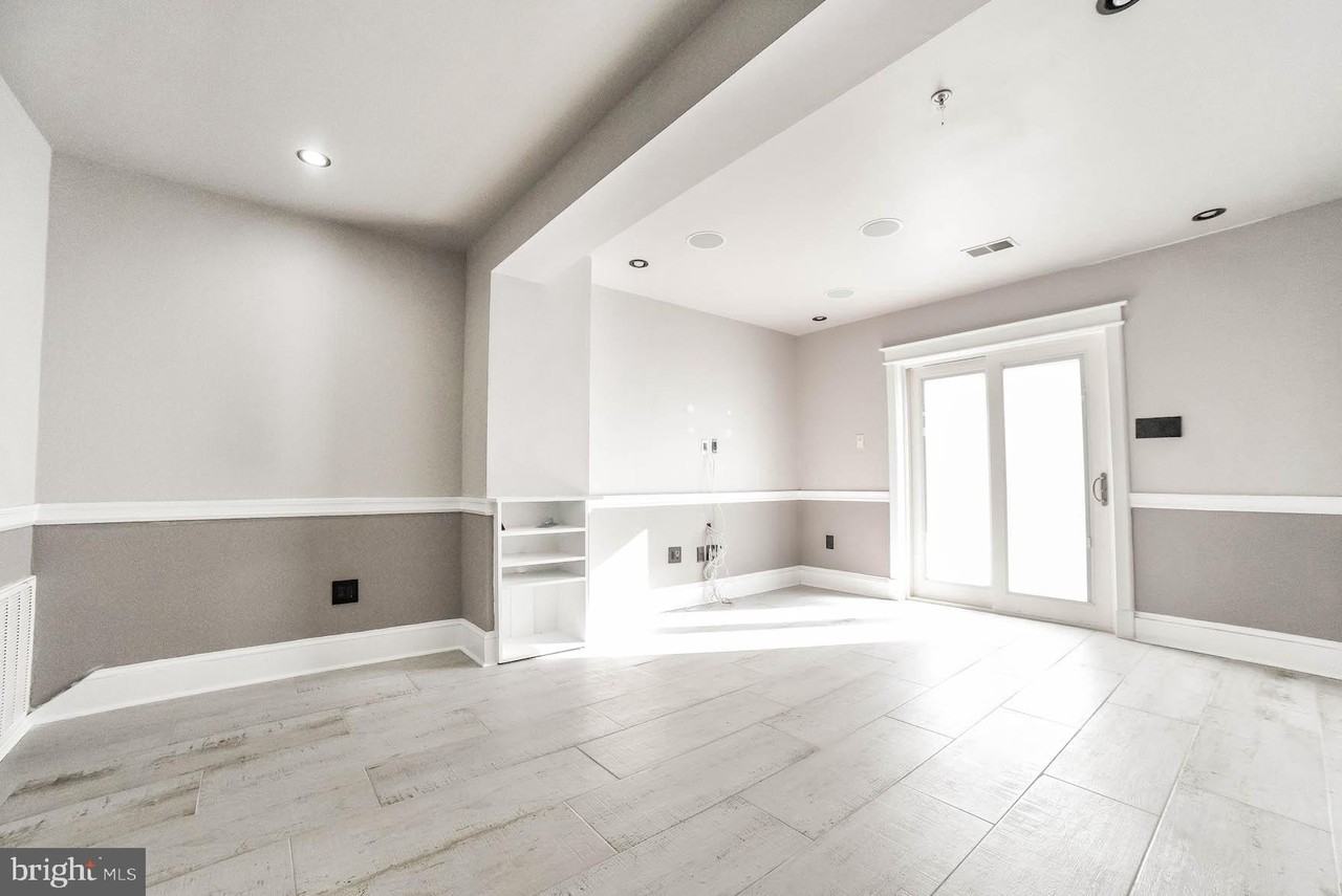 3100 Esser Pl - Photo 4 of 35