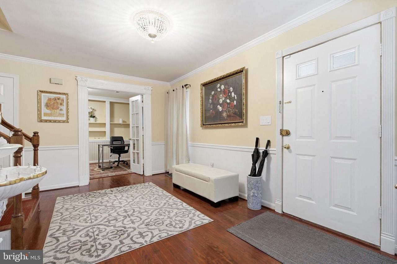 2132 Cherry Leaf Ln - Photo 4 of 45