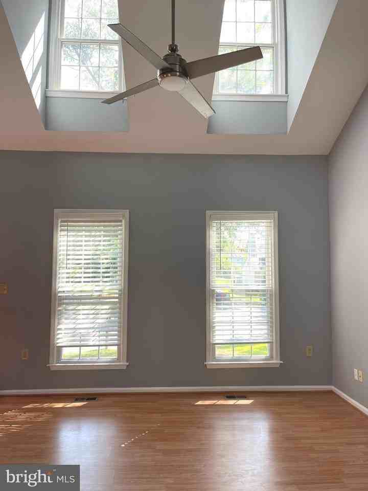 13928 Mustang Hill Ln - Photo 6 of 30
