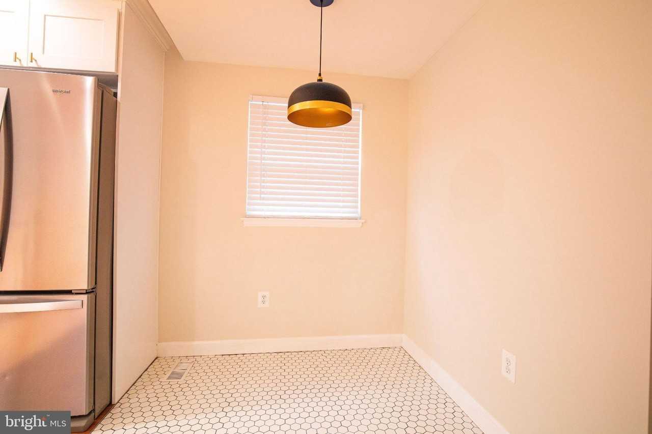 5810 Greenleaf Rd - Photo 7 of 29
