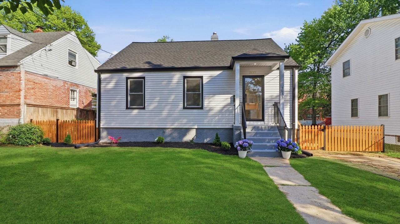 5633 Jamestown Rd - Photo 3 of 50