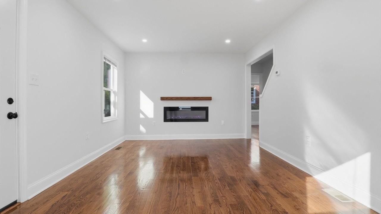 5633 Jamestown Rd - Photo 4 of 50