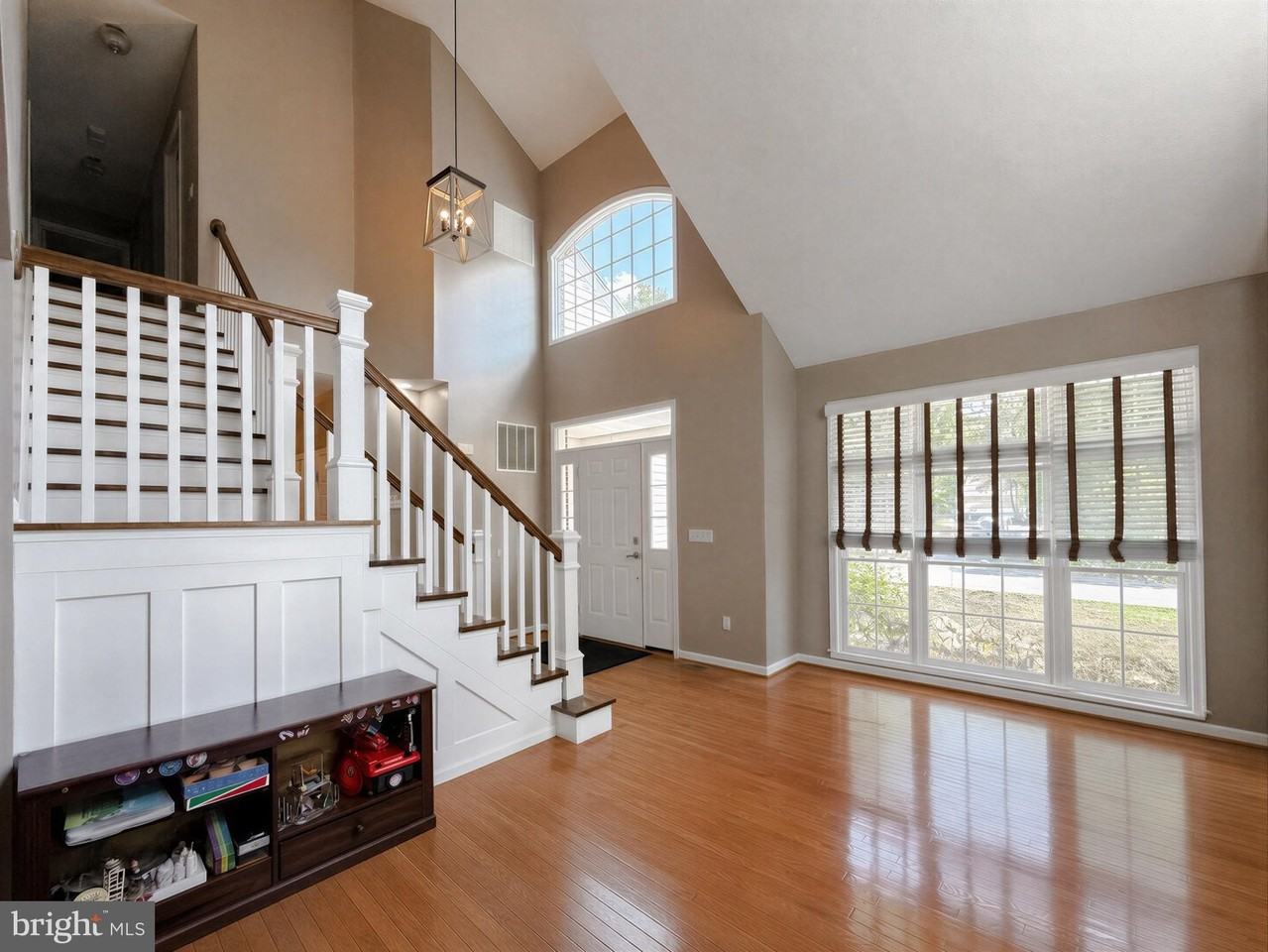 23118 Silverberry Way - Photo 7 of 50